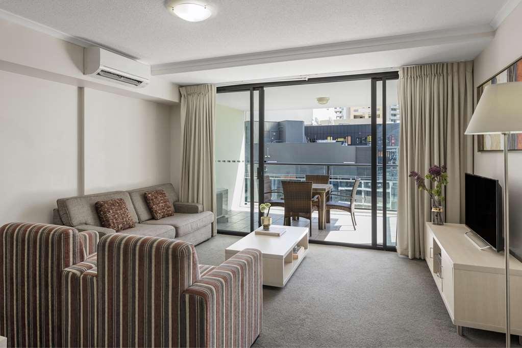 Oaks Brisbane River City Suites Cameră foto