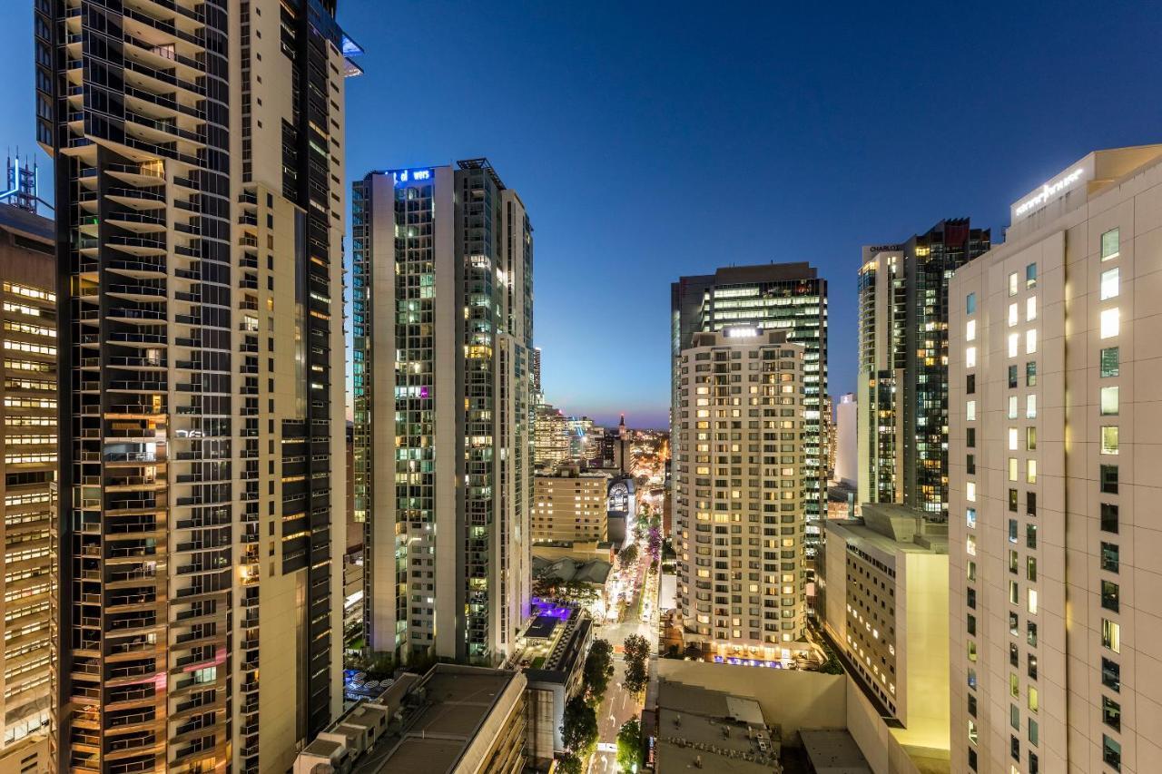 Oaks Brisbane River City Suites Exterior foto